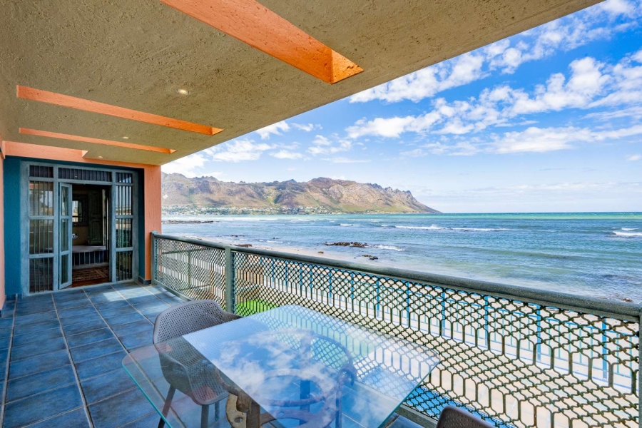 4 Bedroom Property for Sale in Gordons Bay Western Cape